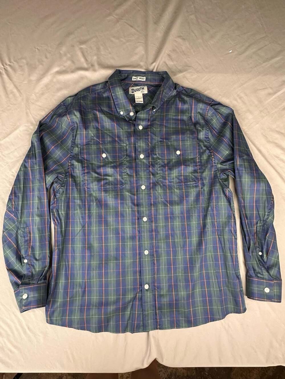 Duluth Trading Co Untucked Plaid Button Down Shirt Size L Blue